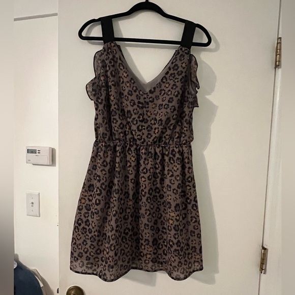 Peppermint brand Leopard Print Sleeveless Dress size L (D-313) - Picture 7 of 12
